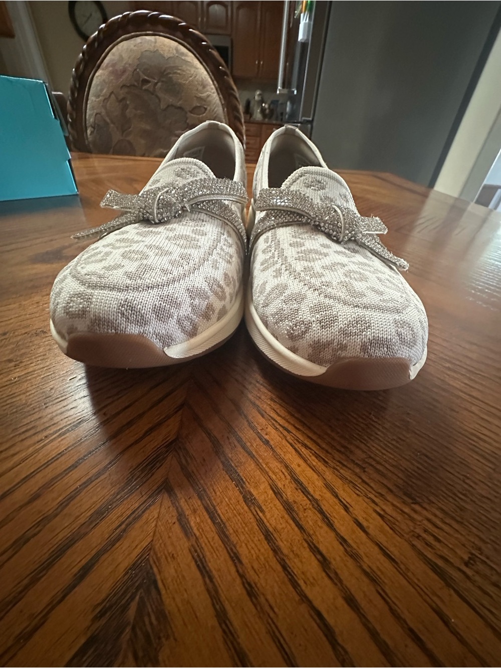Skechers Women's Beige Leopard-Print Slip-On Flats with Sparkle Bow - Picture 4 of 9